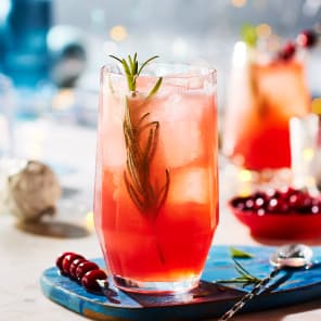 Festive Holiday Cocktail Recipes: Irresistible Drinks to Celebrate