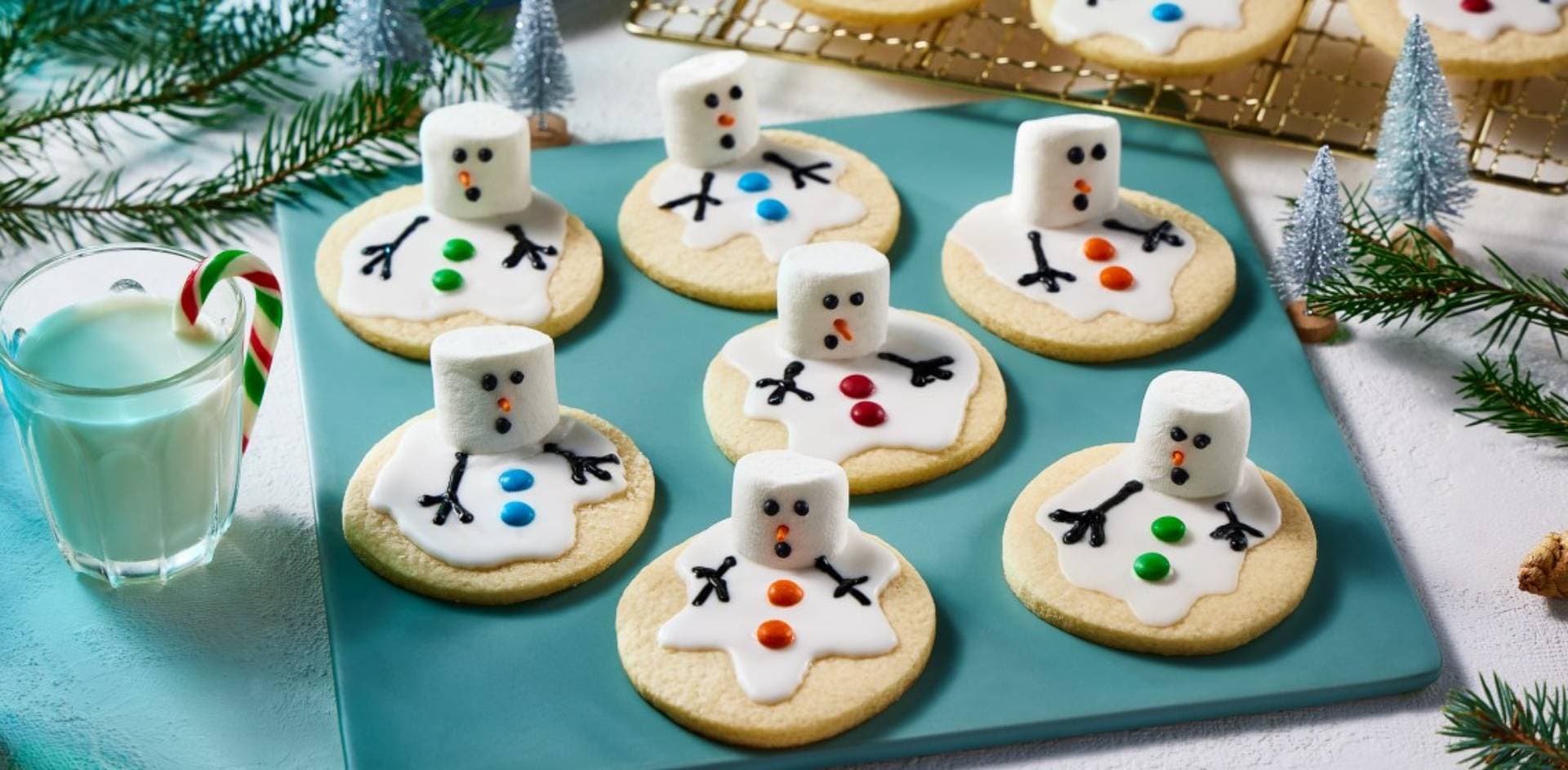 /content/dam/empire/sobeys/assets/images/uploads/2024/11/melting__snowman-cookies.jpg