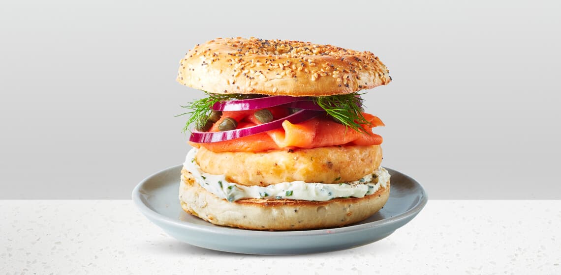 /content/dam/empire/sobeys/assets/images/uploads/2025/03/Smoked_Salmon_Everything_Bagel_Burger.jpg