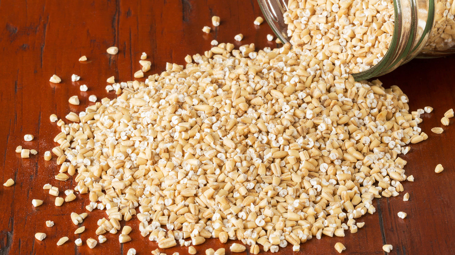 http://www.sobeys.com/wp-content/uploads/2015/06/whole-grains-steel-cut-oats.jpg