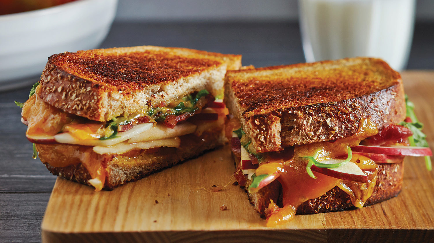 Grilled Cheddar, Bacon & Apple Sandwiches Sobeys Inc.
