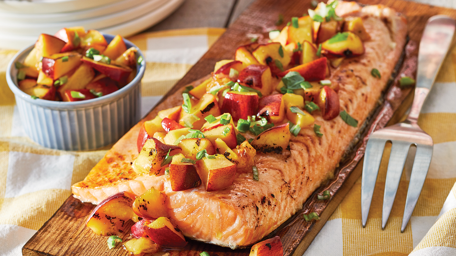 https://www.sobeys.com/wp-content/uploads/2020/06/Recipe_Grilled_Peaches_And_Planked_Salmon_B.jpg