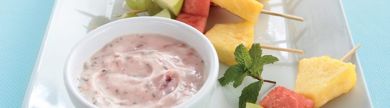 Glazed Fruit Skewers with Strawberry-Yogourt Dip