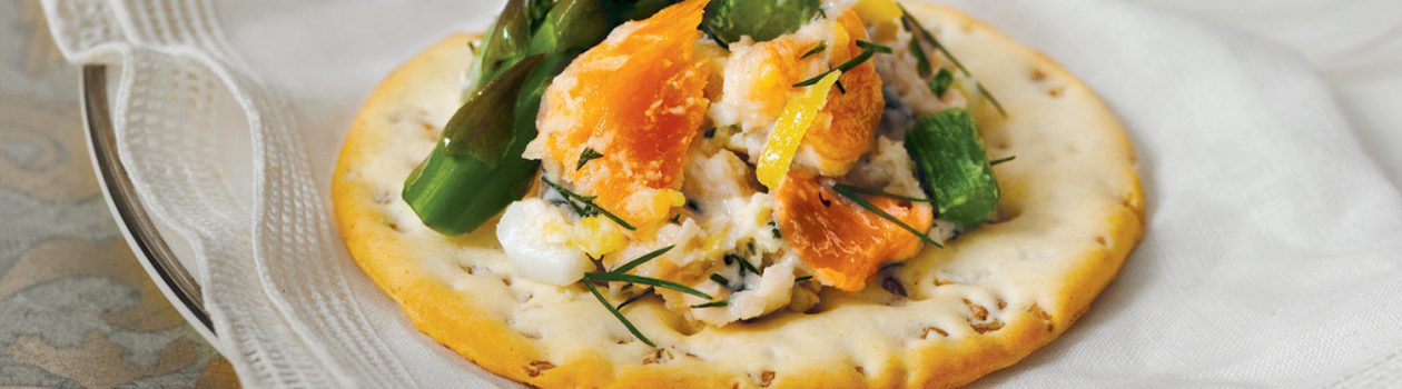 Smoked Salmon & Asparagus on Crackers
