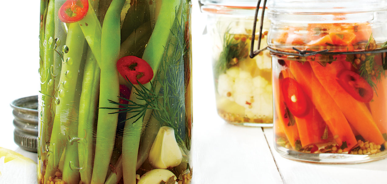 Quick Pickled Beans with Garlic & Dill