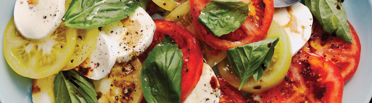 Tomato & Bocconcini Salad with Balsamic Glaze