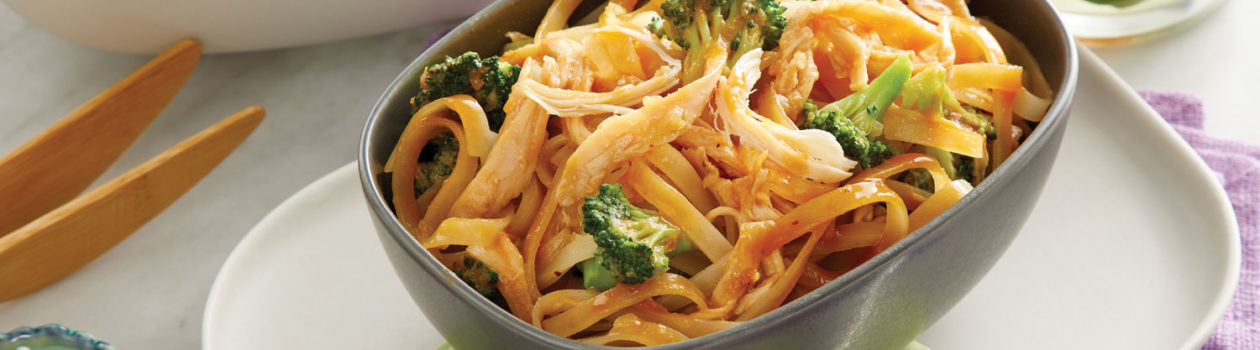 Sweet and Spicy Rice Noodles With Broccoli