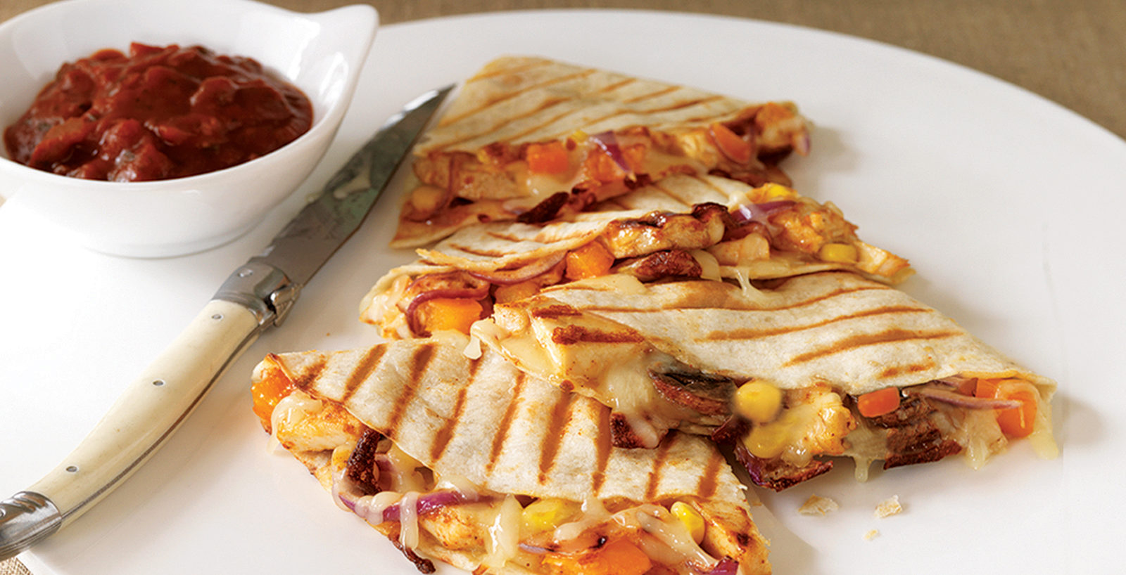 How to Make a Grilled Chicken Quesadillas: Panini Recipe — Closkitchen