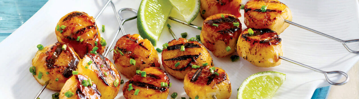 grilled scallops mango curry glaze