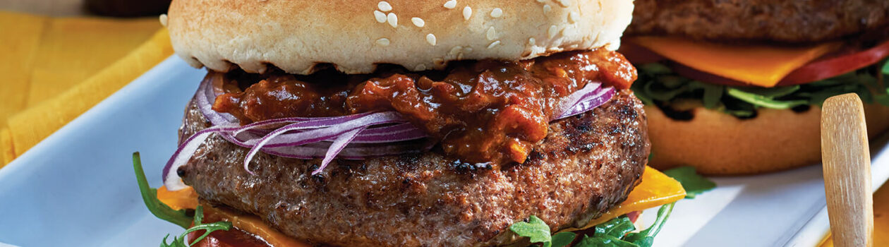Chuck Burgers w Rhubarb Bourbon BaconJam 0532
