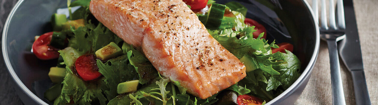 easy salmon avocado salad