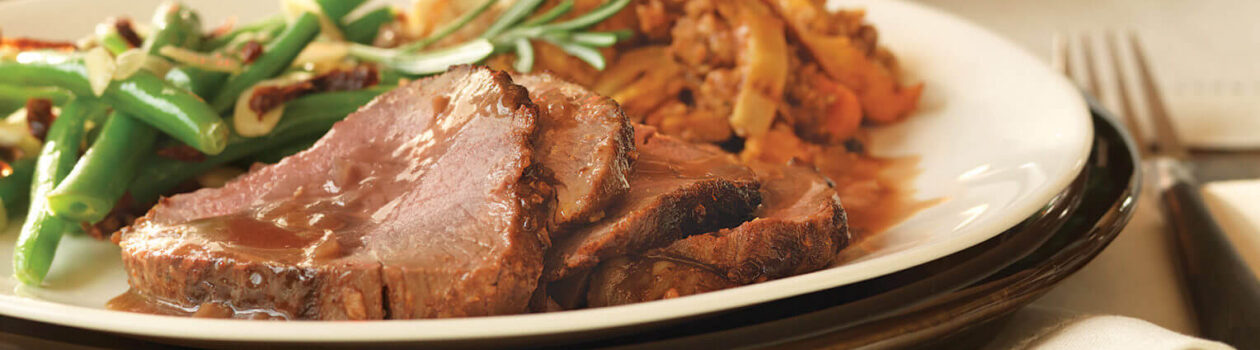 roast beef tenderloin with red wine sauce