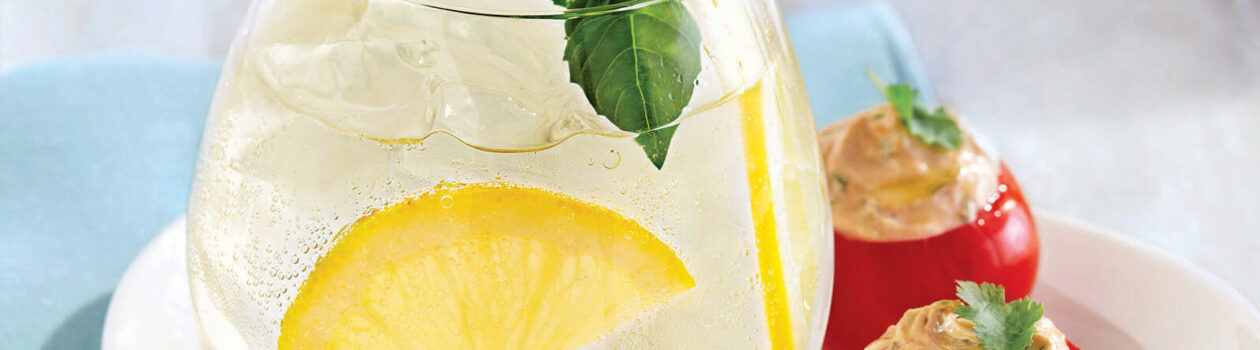 sparkling basil lemonade